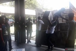 KPU Bangka Tengah terima 200 koli surat suara pemilu