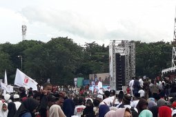 Jokowi sapa ribuan pendukungnya di Stadion Maulana Yusuf Serang