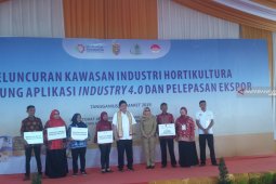 Menperin bantu petani Tanggamus ammdes dan mesin pengolah kopi