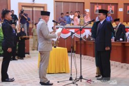 Ketua DPRD Babel ambil sumpah Hardijono pengganti HK Djunaidi