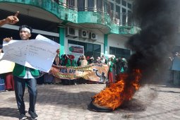 Mahasiswa STAIN Meulaboh demo kasus dugaan jual beli jabatan