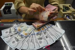 Kurs rupiah menguat pasca-rekonsiliasi dan surplusnya neraca dagang