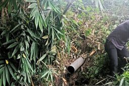 Ada pipa 'rahasia', diduga untuk buang limbah