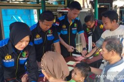 Polda Kalsel gelar pengobatan gratis di lokasi kebakaran