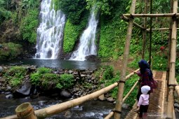 Wisata Air Alam Terjum Kembar