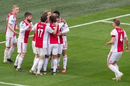 Klasemen sementara Liga Belanda, Ajax tempel ketat PSV di Puncak