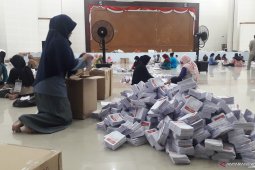 KPU Bangka Tengah mulai merekap surat suara rusak