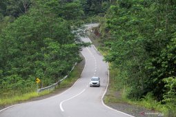 Jalan Paralel Perbatasan di Kalimantan Barat