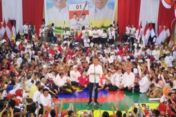 Jokowi sebut jangan remehkan kekuatan TNI