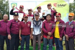 HST wins athletic general champion