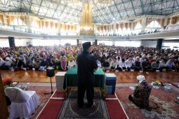 Pemkot Bandung ajak ASN tegakkan gerakan Berjamaah Salat Tepat Waktu
