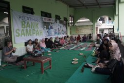 ACT latih warga kelola sampah kurangi beban TPST
