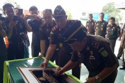 Kajati minta sentra pelayanan harus ada petugasnya
