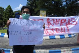 Aksi damai mahasiswa