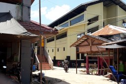 Fresh market not yet utilize for vegetable and fish traders in Kelua
