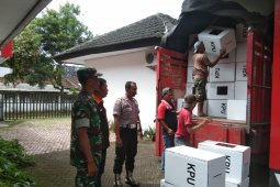 KPU Jember distribusikan logistik pemilu lebih awal ke 24 kecamatan