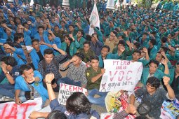 Mahasiswa tolak tambang emas