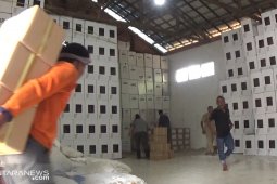 KPU Kotabaru prioritaskan distribusi logistik Pemilu ke Pulau Sembilan.