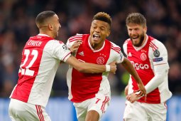 Ajax optimistis bertahan  lama di Liga Champions