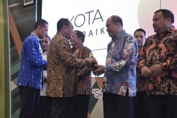 Tebing Tinggi peroleh penghargaan pembangunan terbaik