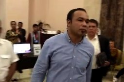 Saat debat pilpres, seorang pria nyatakan Demokrat keluar koalisi