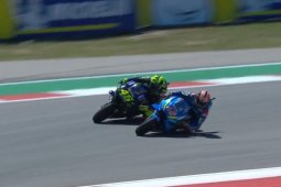 Patahkan dominasi Marquez di Austin, Rins bawa Suzuki juara