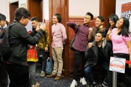 Pelajar Indonesia penerima beasiswa tempuh 13 jam untuk pemilu di Moskow