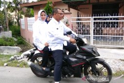 Motor "bebek" antar Wakil Wali Kota Medan nyoblos