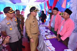 TPS 18 Danau Sipin Jambi didekorasi ala pesta "pernikahan"