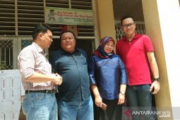 Wali Kota Sibolga dan istri salurkan hak suara di TPS 5
