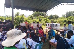 Masyarakat Pandan antusias datang ke TPS