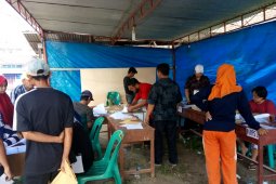 Penghitungan surat suara Pemilu 2019 di Pematangsiantar sampai dini hari