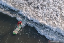 Aussie arrested attacking locals in Bali