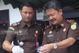 Kejari Paser musnahkan barang bukti tindak pidana
