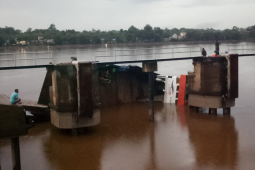 KMP Seluang ferry ship loaded with six trucks sinks
