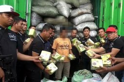 Polisi gagalkan pengiriman sabu dengan truk kontainer