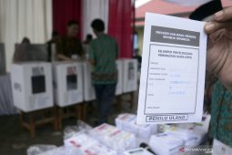 Ada caleg bawa kabur surat suara sisa