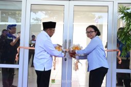 Bupati terima dan resmikan Puskesmas Nipah bantuan Kompas