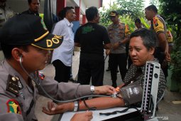 Pelayanan kesehatan petugas dan pengamanan rekapitulasi