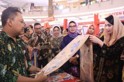 Arumi Bachsin: "One village one product" harus terus digalakkan