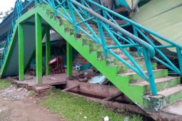 Gedung SMPN Negeri 22 Pontianak Ambruk