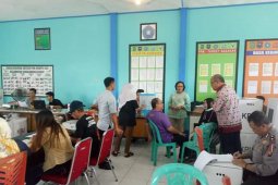 Dinkes Singkawang turunkan tim kesehatan, periksa anggota KPPS