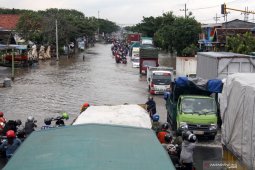 BPBD Pasuruan Jatim evakuasi korban banjir