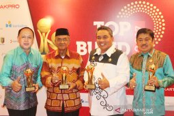 PDAM Intan Banjar wins five Top BUMD awards