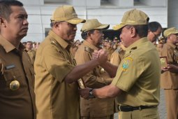 Tebing Tinggi terima penghargaan LPPD terbaik