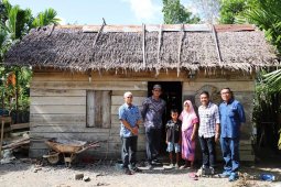 Mifa Bersaudara bangun rumah duafa di Aceh Barat