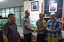 Kapolres Ketapang perkenalkan hasil panen "beras langit"