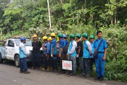 Ridho, menjaga PLN menerangi batas negeri