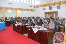 Diprediksi hanya 12 anggota DPRD Tapteng wajah lama