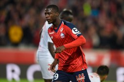 Nicolas Pepe bersaing dengan trio PSG untuk jadi pemain terbaik
